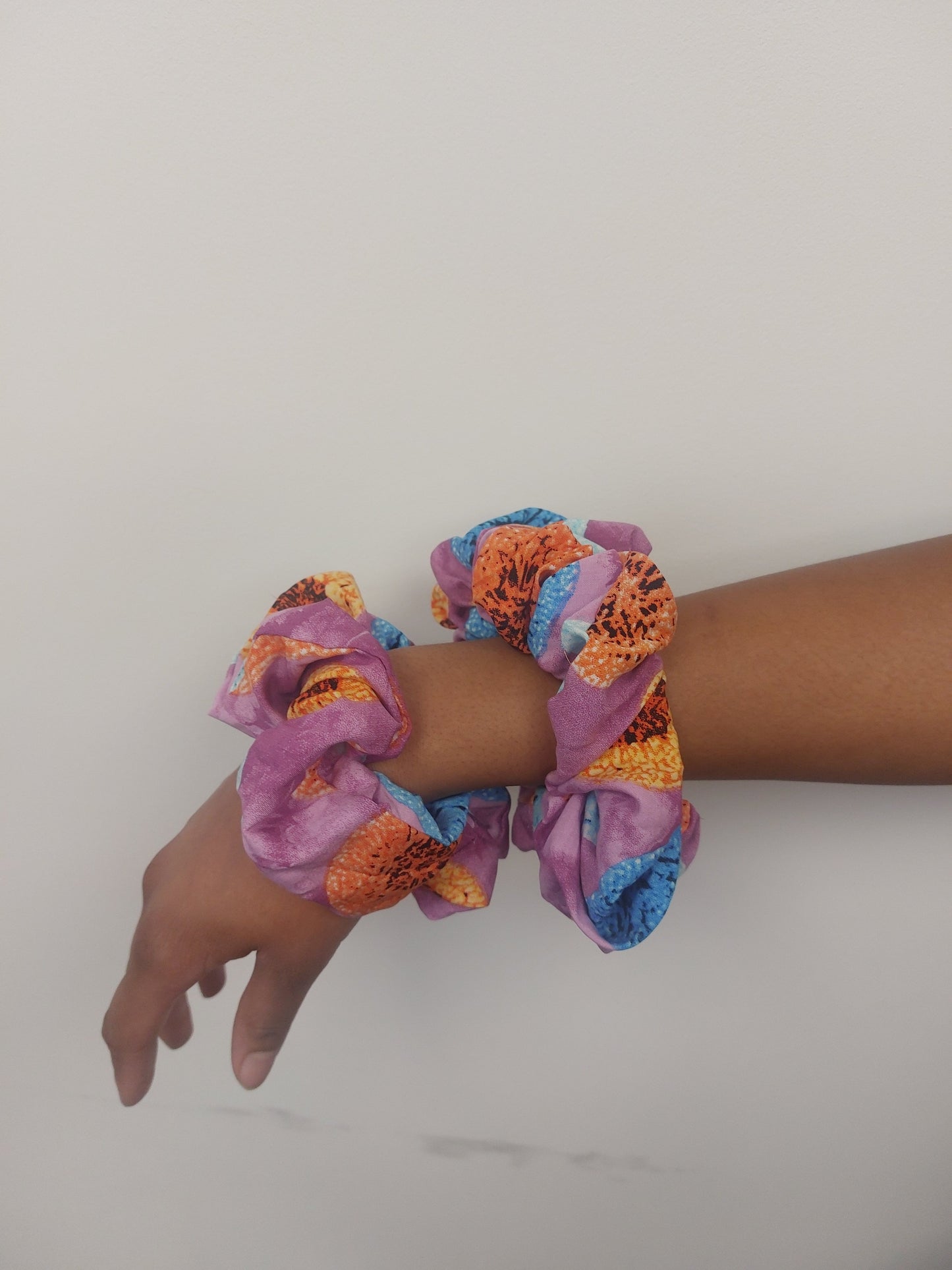 Circle pattern Scrunchie Grace Joyz Fashion